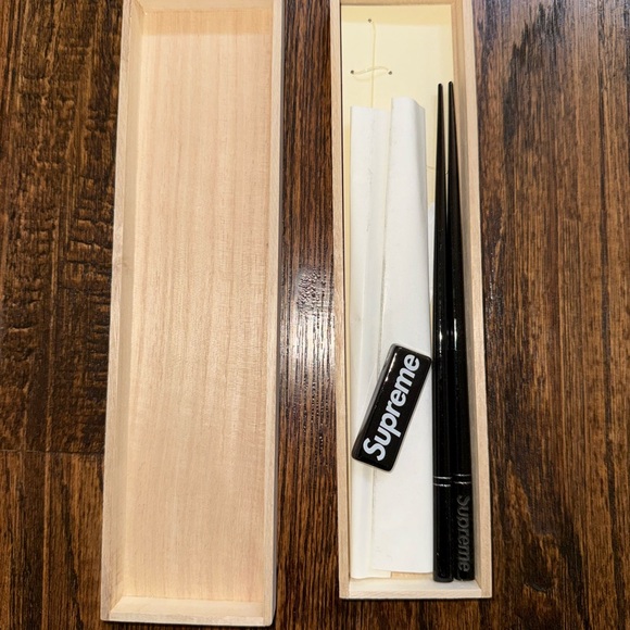 SUPREME FW23 Chopstick Set Red OR Black Box Logo BRAND NEW - Picture 10 of 13